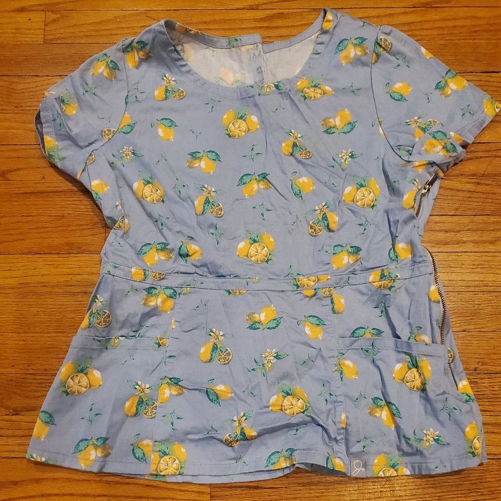 Jaanuu lemon scrub top
